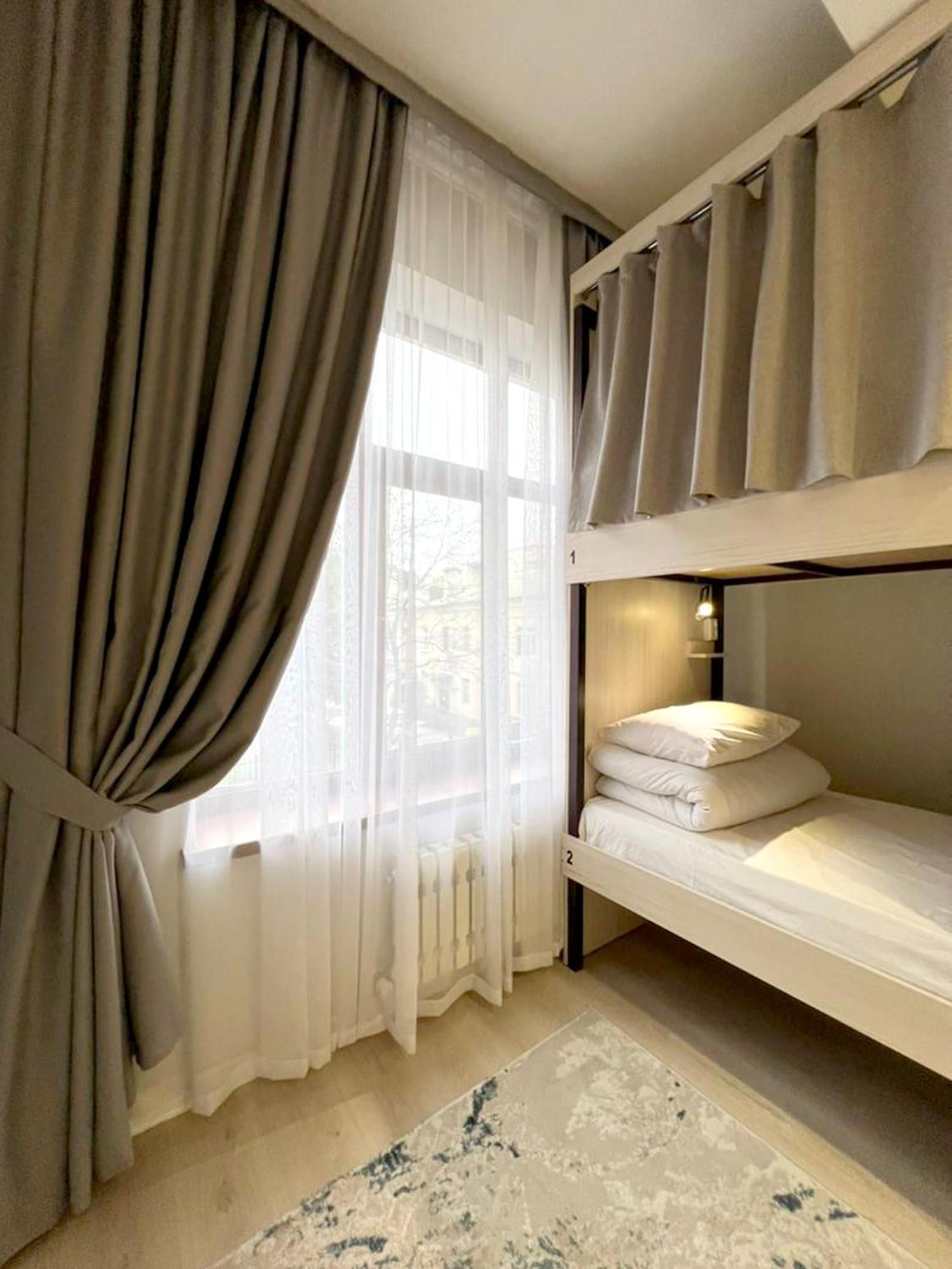 Compass Hostel Bisjkek Eksteriør billede