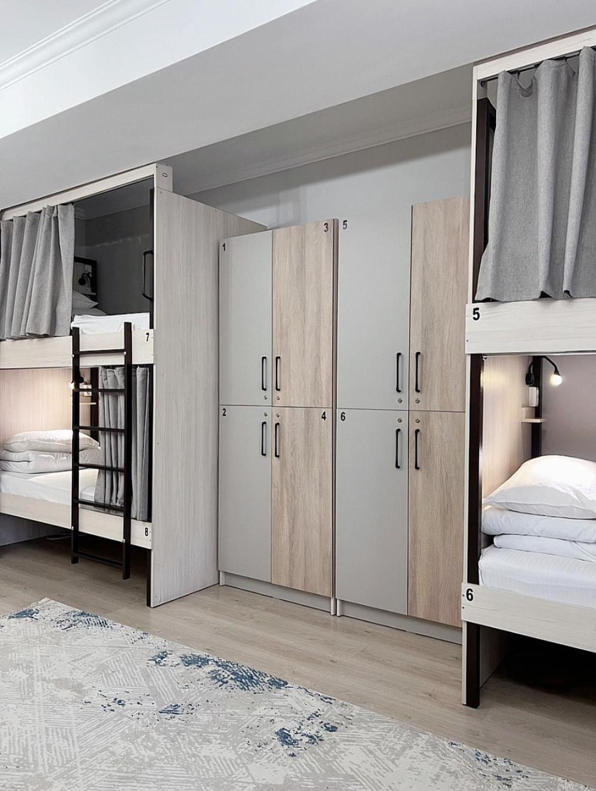 Compass Hostel Bisjkek Eksteriør billede