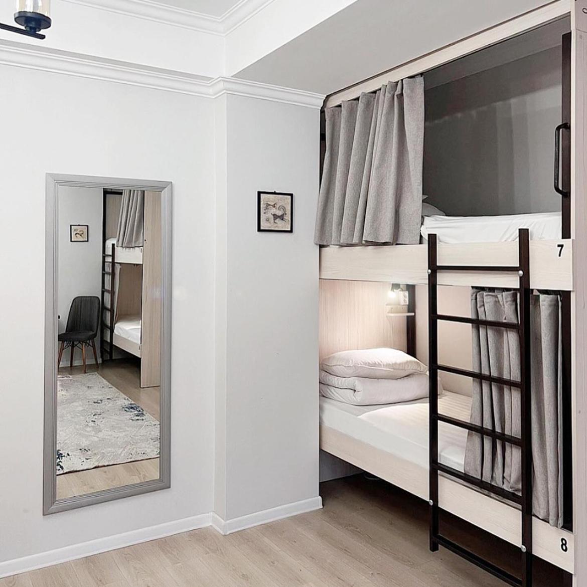 Compass Hostel Bisjkek Eksteriør billede