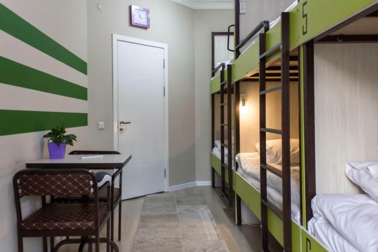 Compass Hostel Bisjkek Eksteriør billede